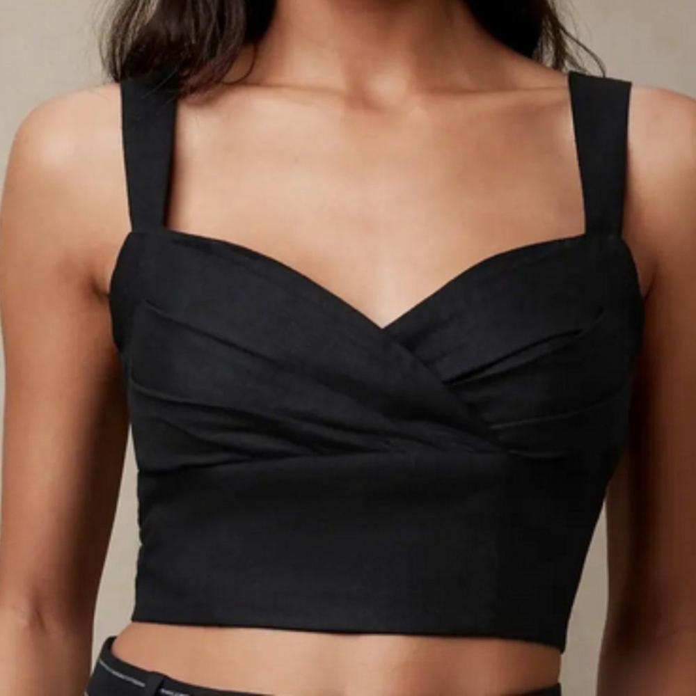 ❤️Banana Republic Black Linen Crop Top☆